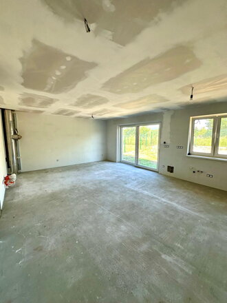 TOP NA PREDAJ: Novostavba 4-izbového rodinného domu na 605 m² pozemku – Trstín – len 18 km od Trnavy