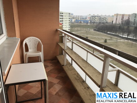 NA PREDAJ : 4 izbový byt na Hlbokej  