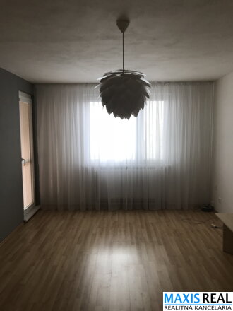 NA PREDAJ : 4 izbový byt na Hlbokej  