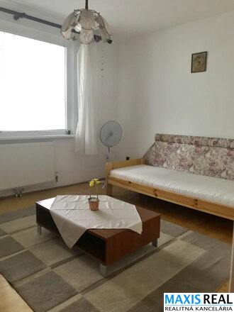 Na prenájom : Kompletne zariadený 3 izbový byt pri Tescu na Veternej ul. 