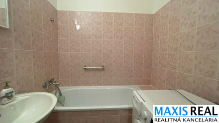 NA PRENÁJOM: Zariadený 1 izbový byt s balkónom Na hlinách.