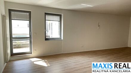 NA PREDAJ: Novostavba Malý Paríž veľký 1  izbový apartmán s terasou priamo v centre mesta! 