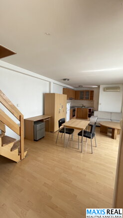 PRENÁJOM: Veľký 2 izbový  byt ideálny pre vysokoškolákov priamo v srdci mesta! 