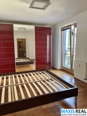 Na predaj: Nadštandardný 3-izbový byt na Františkánskej ulici
