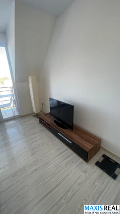 Na prenájom : Štýlový kompletne zariadený  2-izbový byt  – Zelenečská ulica, Trnava