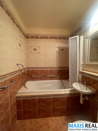 NA PREDAj: 1 izbový byt  na Prednádraží - Trnava    (29,23 m², 7/8 posch.)