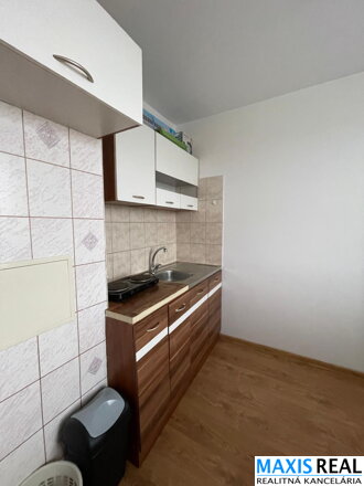 NA PRENÁJOM : 1 izbový byt na Prednádraží