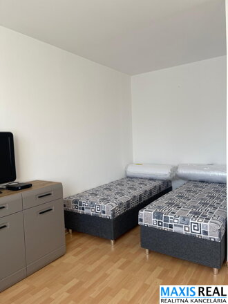 NA PRENAJOM: 1 izbový byt na Družbe