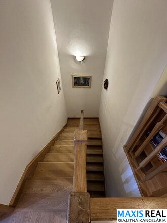 NA PRENÁJOM: Útulný a priestranný 3-izbový byt o výmere 90m2 v Hrnčiarovciach pre rodinu