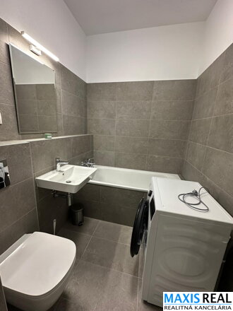 NA PRENÁJOM: Moderný 1-izbový byt so záhradkou v novšej lokalite PARNAS, Biely Kostol