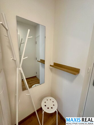 NA PRENÁJOM: Moderný 2-izbový byt s terasou a predzáhradkou – Cukrovarská, Trnava