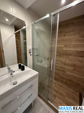 NA PRENÁJOM: Nový, moderne zariadený 3-izbový byt s balkónom | Trnava, ul. J. Bottu