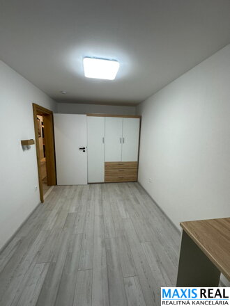 NA PRENÁJOM: Nový, moderne zariadený 3-izbový byt s balkónom | Trnava, ul. J. Bottu