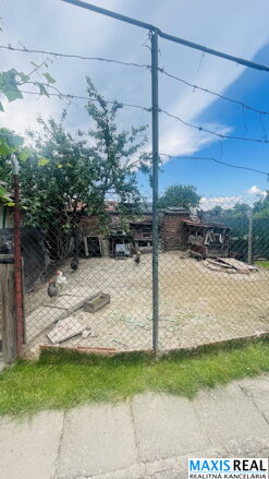 NA PREDAJ: 4 izbový rodinný dom v obci Boleráz  