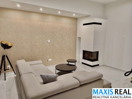 NA PREDAJ : Rezidencia Trstín – rodinné sídlo v TOP kvalite s čarovnou atmosférou