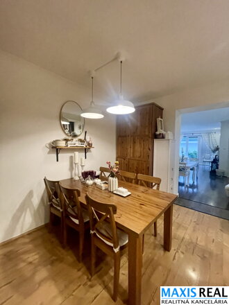 NA PREDAJ : Rezidencia Trstín – rodinné sídlo v TOP kvalite s čarovnou atmosférou