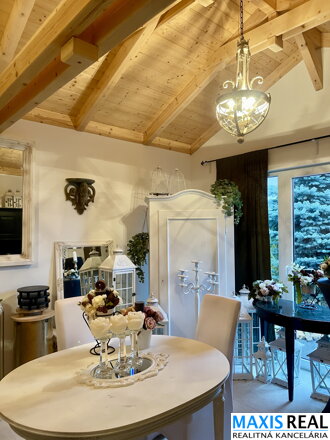 NA PREDAJ : Rezidencia Trstín – rodinné sídlo v TOP kvalite s čarovnou atmosférou