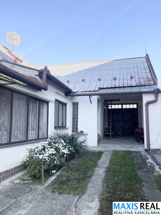NA PREDAJ: 4 izbový rodinný dom  v Hornom Dubovom.