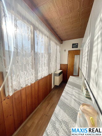 NA PREDAJ: 4 izbový rodinný dom  v Hornom Dubovom.