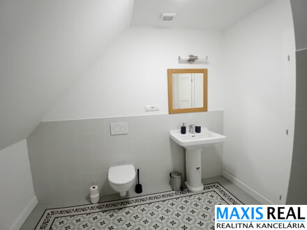 NA PREDAJ:Baťova horáreň v Tužine – jedinečná historická vila po rozsiahlej rekonštrukcii