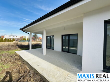 TOP NA PREDAJ: Novostavba rodinného domu na pozemku 550m2 s vyhrievanou garážou