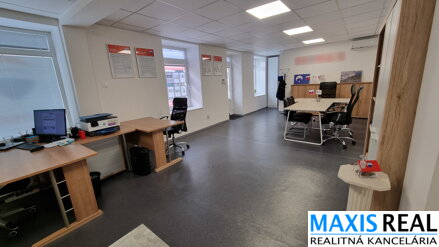 NA PRENÁJOM: Obchodný priestor priamo na Kollárovej ulici na frekventovanom mieste pri stanici