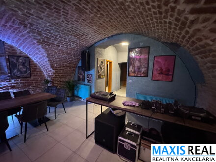 NA PRENÁJOM: 130 m2 nebytový priestor v centre mesta Trnava