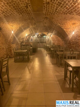 NA PRENÁJOM: 110m2 nebytový priestor – PUB / PIVÁREŇ v centre mesta Trnava   