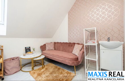 NA PRENÁJOM: Masážny a kozmetický salón 15m2 v centre mesta Trnava